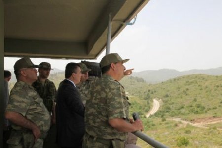 Hatay Valisi Lekesiz Sınır Karakollarındaki Mehmetçikleri Ziyaret Etti
