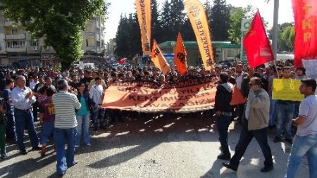 Hatay'da, Reyhanlı'daki saldırılar protesto edildi