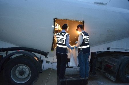 Hatay'da beton mikserine zulalanmış 4 milyon adet hap ele geçirildi