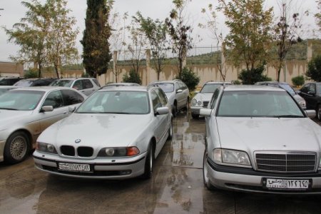 Hatay'da sahte evrakla Suriye’den getirilen 103 otomobil ele geçirildi