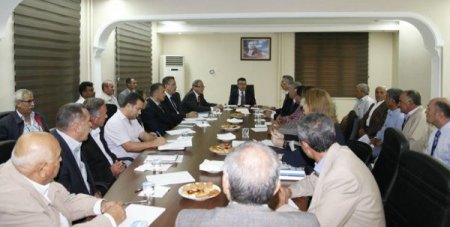 Hatay’da taşkınların önlenmesi için Asi Nehri'ndeki bentler yıkılıyor