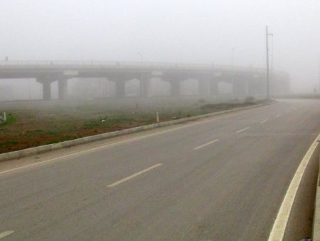Hatay’da uçak seferleri sis engeline takıldı
