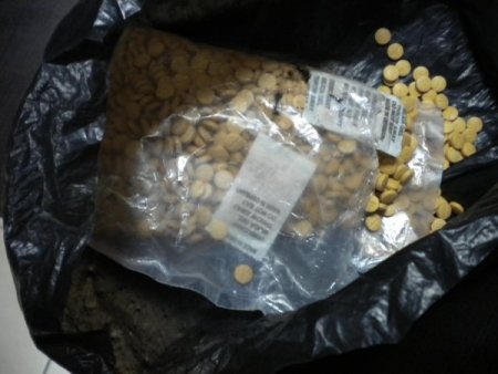 Hatay'da yolcunun cebinden bin adet captagon hap çıktı