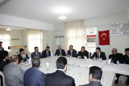 Hatay’daki Kanaat Önderleri “Ras-el Seniy” sofrasında buluştu