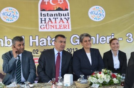 Hataylılar Taksim'de buluştu