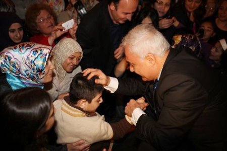 Hatipoğlu, Busmek'in Kutlu Doğum Konferansına Katıldı