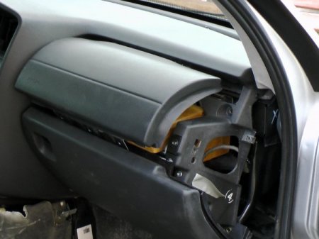 Hava yastığı yerinden eroin çıktı