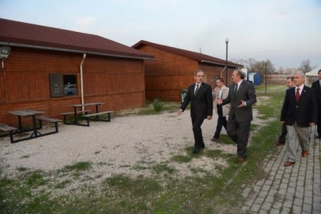 Havalar soğudu, barınma evi kapılarını kimsesizlere açıyor