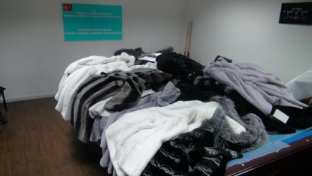 Havalimanında 500 Bin Liralık Kürk Ele Geçirildi