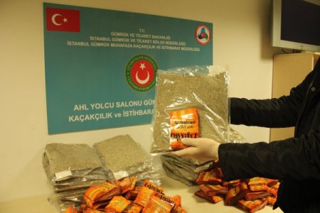 Havalimanında milyonluk uyuşturucu operasyonu