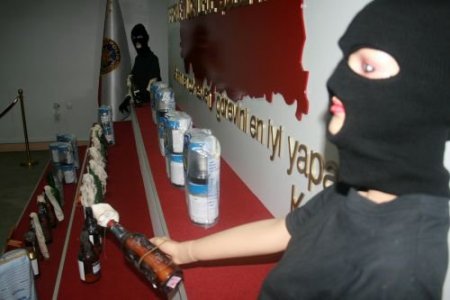 'hayata Dönüş'ü Molotoflu Saldırılarla Protesto Etmişler