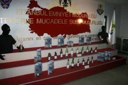 'hayata Dönüş'ü Molotoflu Saldırılarla Protesto Etmişler