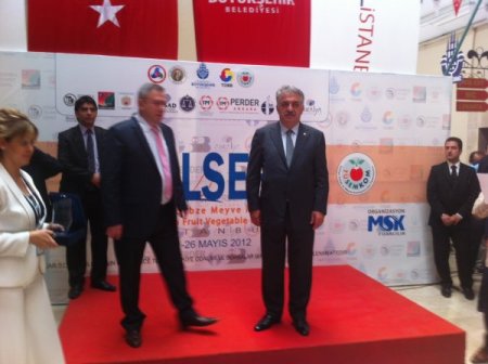 Hayati Yazıcı: İnsana Yaramayan Hiçbir Düzenleme Gündemimizde Olmaz