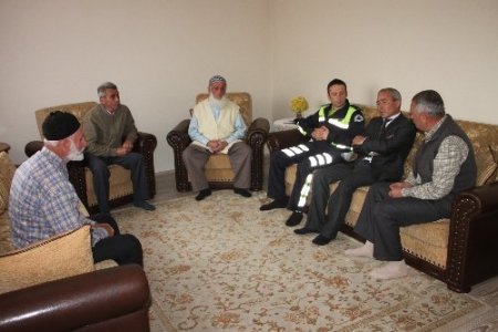 Hayatını kaybeden halk otobüsü şoförünün ailesini ziyaret ettiler