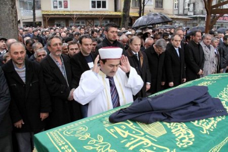 Hayatını kaybeden işçilerin cenazeleri toprağa verildi