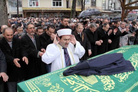 Hayatını kaybeden işçilerin cenazeleri toprağa verildi