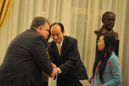 Haydar Aliyev, ölüm yıl dönümünde Çin’de anıldı