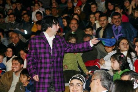 'haydi Hayırlı Traşlar' Büyük Beğeni Kazandı