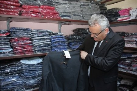 Hayır Çarşısı ihtiyaç sahiplerinin yüzünü güldürecek