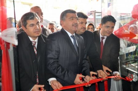 'Hayırda Yarış Günleri Kermesi' açıldı