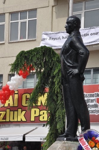 Hayırsever Bolulu işadamı Baysal anıldı