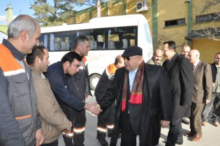 Hayırsever işadamı, fabrikasında çalışan 150 işçiyi umreye gönderiyor