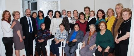 Hayırsever Özalp: Acınızı hafifletmek için yardım yapın