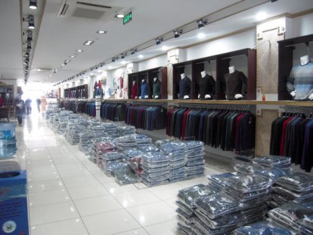 Hayırseverden Hayat Ağacı'na bir kamyon dolusu yardım