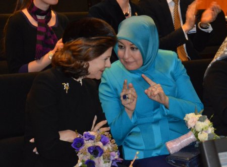 Hayrünnisa Gül, çocuklarla bir araya geldi