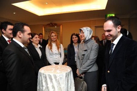 Hayrünnisa Gül: Başörtüsü Konusunda Türkiye'nin Enerjisi Yıllarca Boş Yere Harcandı