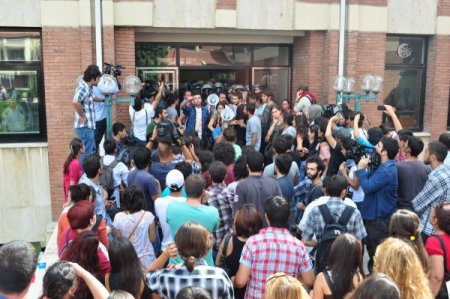 Hazırlık öğrencilerinin eyleminde arbede