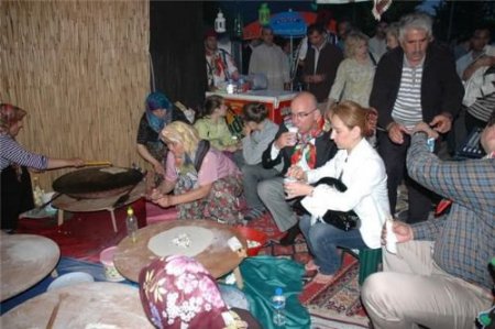 Hemşehri Şenliği Yöresel Tatları Buluşturdu