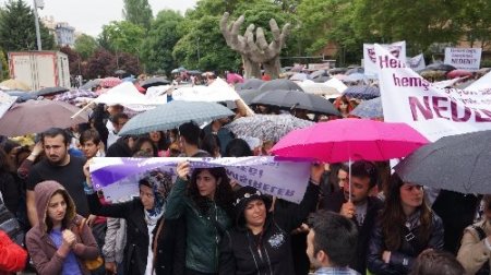 Hemşirelerden 'sessiz' yürüyüş