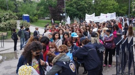 Hemşirelerden 'sessiz' yürüyüş