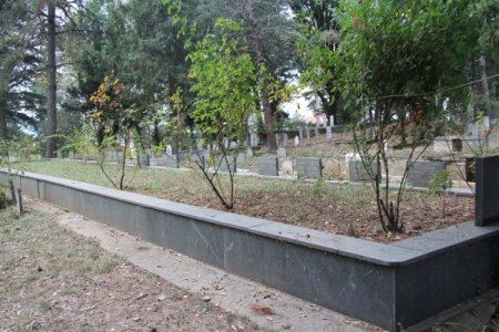 Hendek Belediyesi tek tip mezarlık uygulamasına geçti