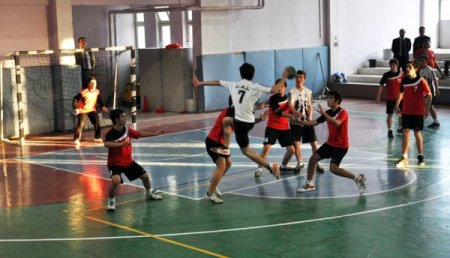 Hentbol müsabakaları sona erdi