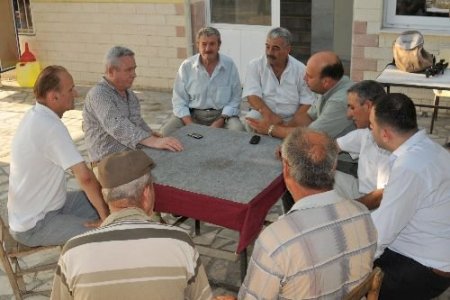 "her Evet Hukuka, İnsan Haklarına Saygıya Davettir"