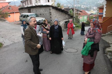 Heyelan yüzünden evlerini boşalttılar