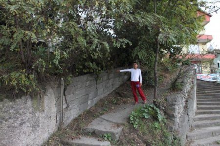 Heyelan yüzünden evlerini boşalttılar