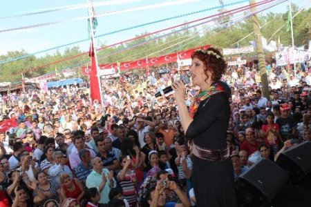 Hıdırellez ve Bahar Şöleni renkli görüntülere sahne oldu