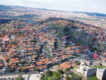 Hıdırlıktepe’de gecekondu yıkımları başladı