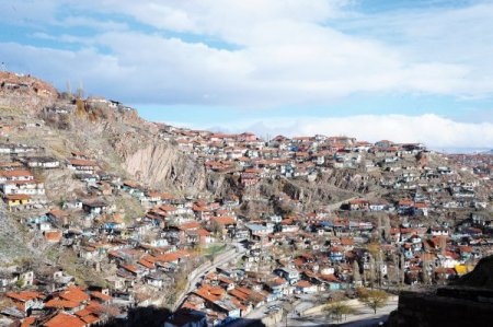 Hıdırlıktepe’de gecekondu yıkımları başladı