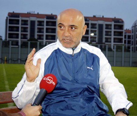 Hikmet Karaman: 8 final maçımız var, Avrupa’ya gitmek zorundayız (Özel))