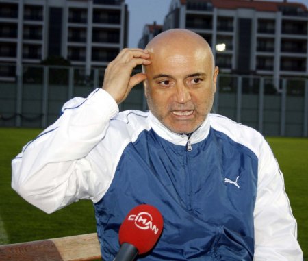 Hikmet Karaman: 8 final maçımız var, Avrupa’ya gitmek zorundayız (Özel))