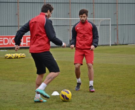 Hikmet Karaman: Bursaspor’lu hiçbir idareciden bana bir teklif gelmedi