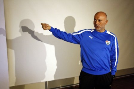 Hikmet Karaman'dan Cüneyt Çakır'a 'belgeli' tepki