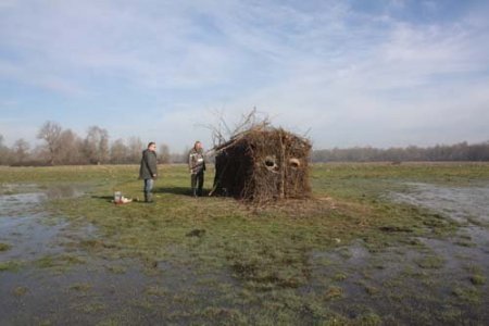 Hileli avlanmada kullanılan gümeler ateşe verildi