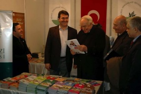 Hilmi Yavuz Osmangazi Standında