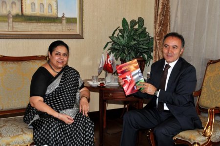 Hindistan’la Antalya’nın ikili ilişkileri gelişecek