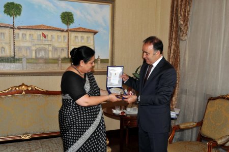 Hindistan’la Antalya’nın ikili ilişkileri gelişecek